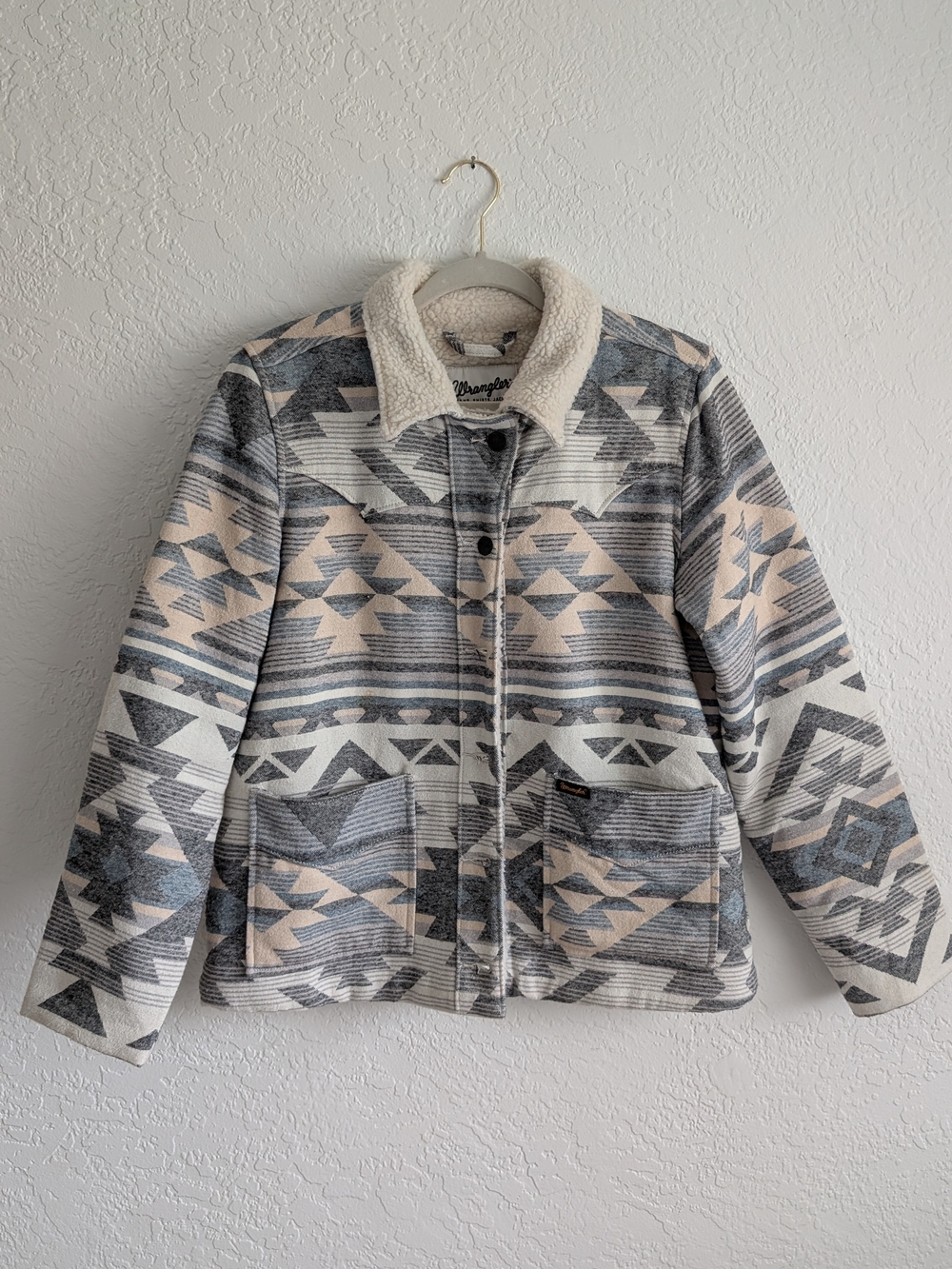 Wrangler Women's Geometric Sherpa Collar Jacket - Gray & Cream